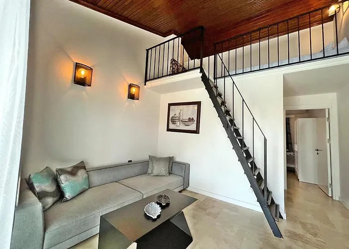 Turnabogazi Ciftlik Evleri * Izmir