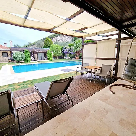 Turnabogazi Ciftlik Evleri *