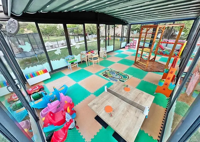 Turnabogazi Ciftlik Evleri *