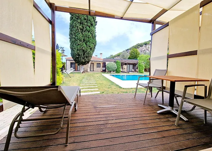 Turnaboğazı çiftlik Otel İzmir