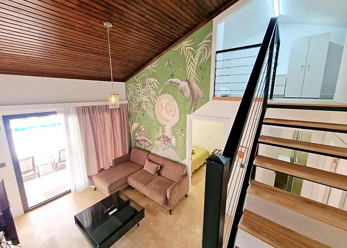 Turnabogazi Ciftlik Evleri Izmir