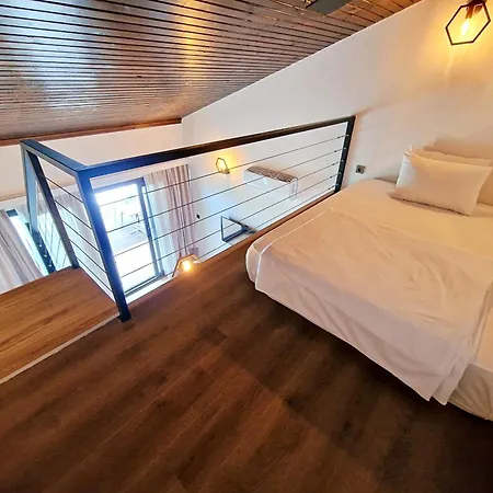 Turnabogazi Ciftlik Evleri 이즈미르